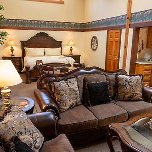 Country Willows Inn (Adults Only)